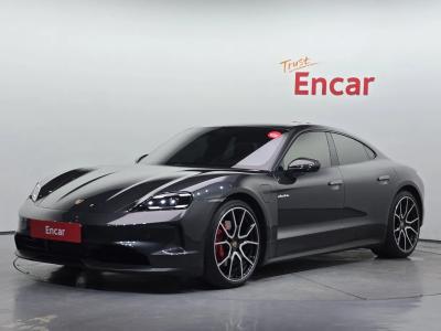 2025 Porsche Taycan