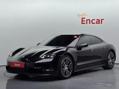 2025 Porsche Taycan
