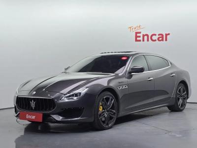 2022 Maserati Quattroporte