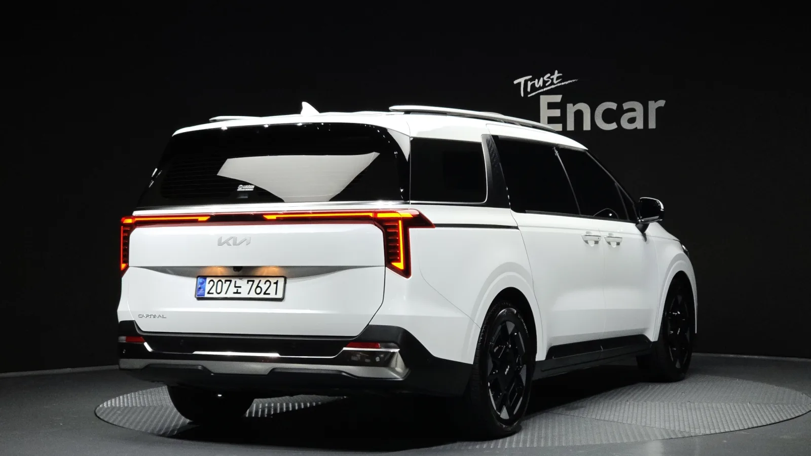 2025 Kia Carnival