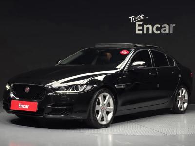 2017 Jaguar XE
