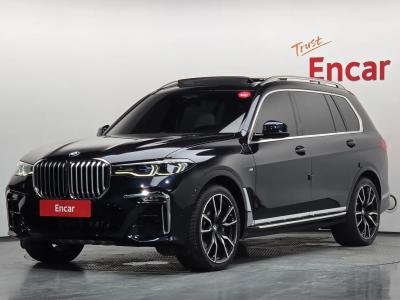 2021 BMW X7