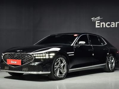 2022 Genesis G90