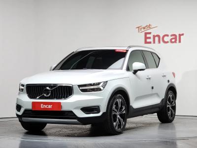 2021 Volvo XC40