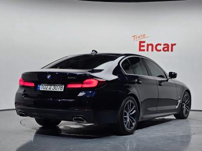 2022 BMW 5-Series