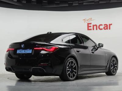 2024 BMW i4