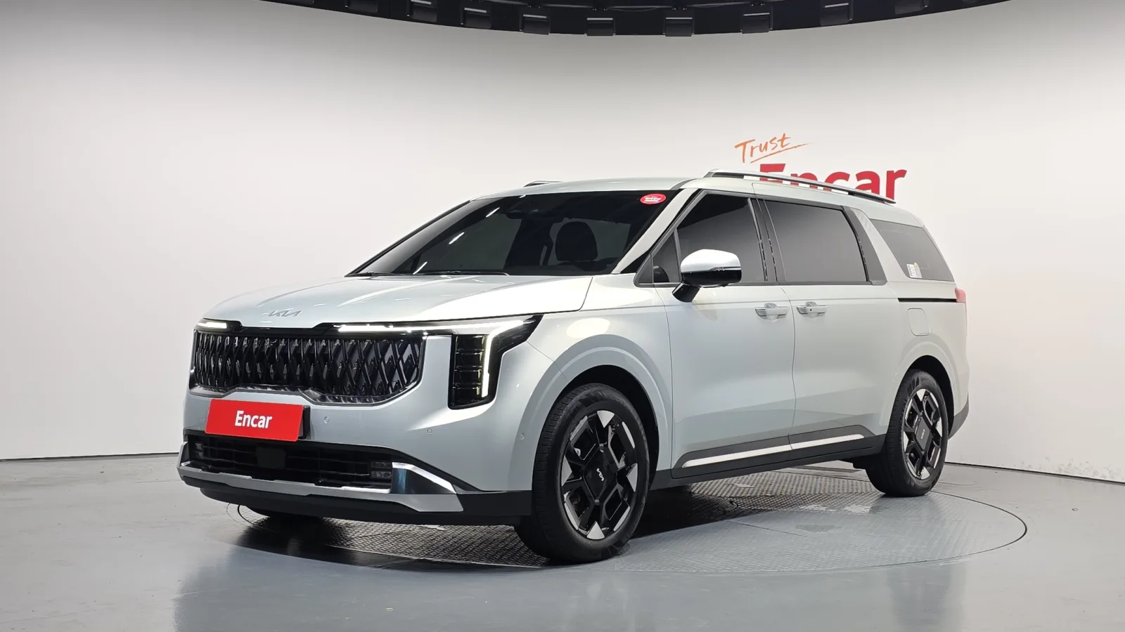 2025 Kia Carnival