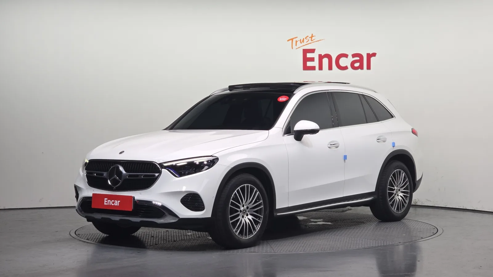 2023 Mercedes-Benz GLC-Class