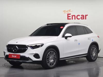 2023 Mercedes-Benz GLC-Class
