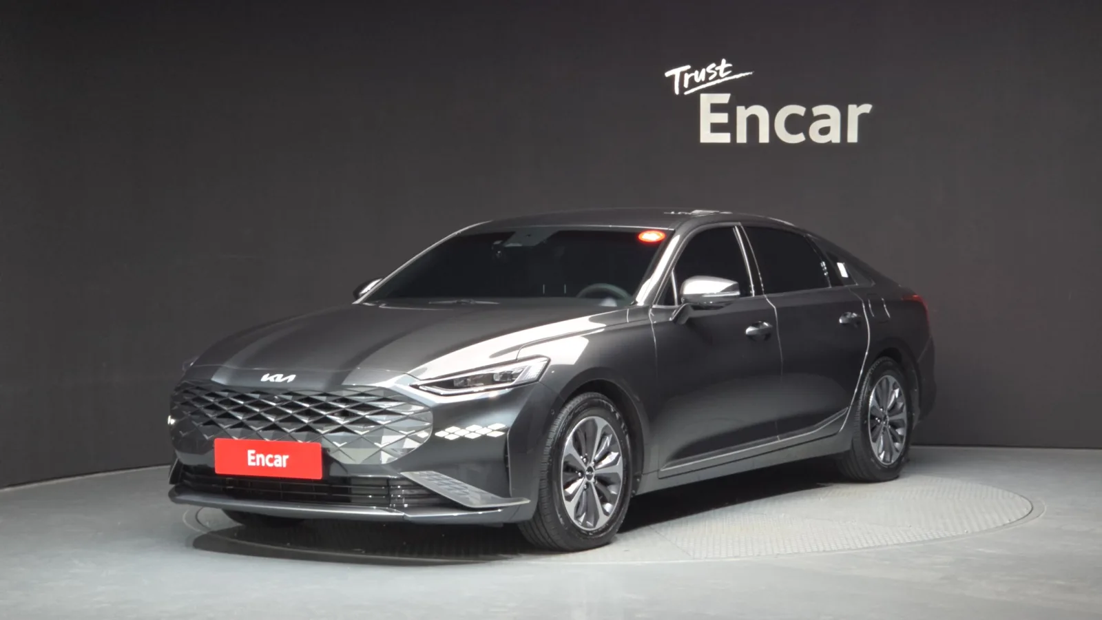 2022 Kia K8