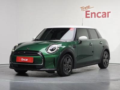 2022 MINI Cooper