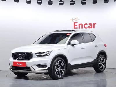 2021 Volvo XC40