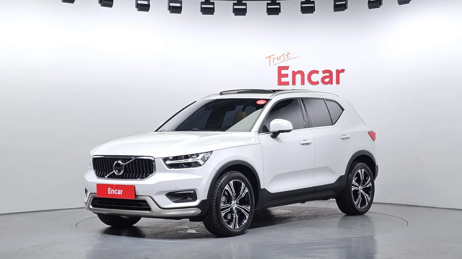 2021 Volvo XC40