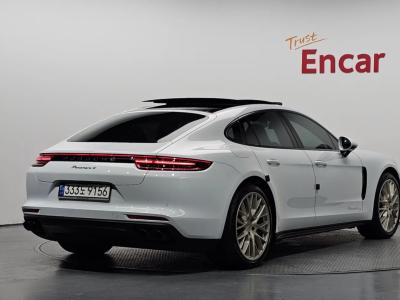 Porsche Panamera 2020