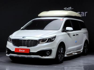 2015 Kia Carnival