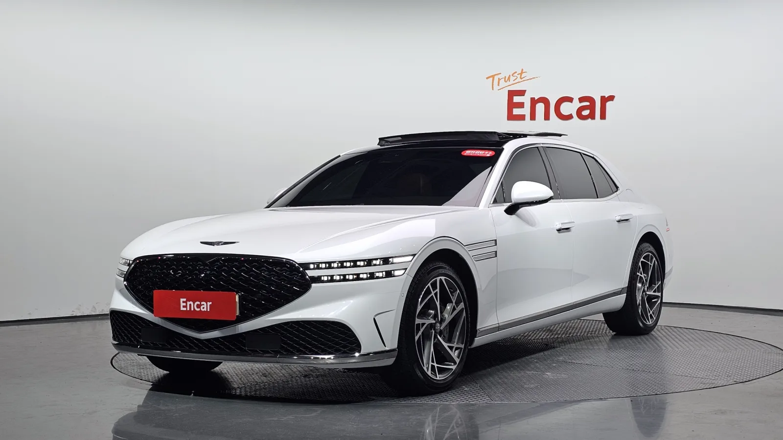 2022 Genesis G90