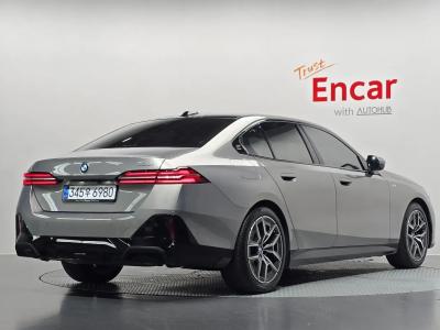 2025 BMW 5-Series