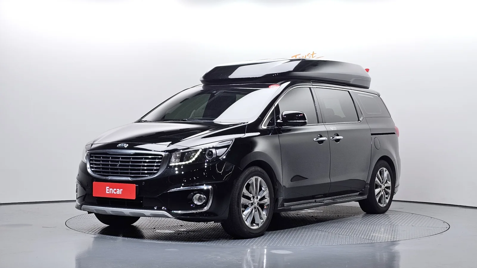 2017 Kia Carnival
