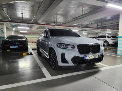 2022 BMW X4