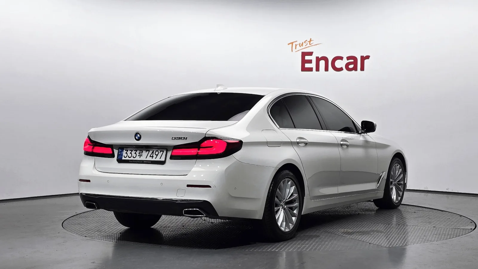 2022 BMW 5-Series