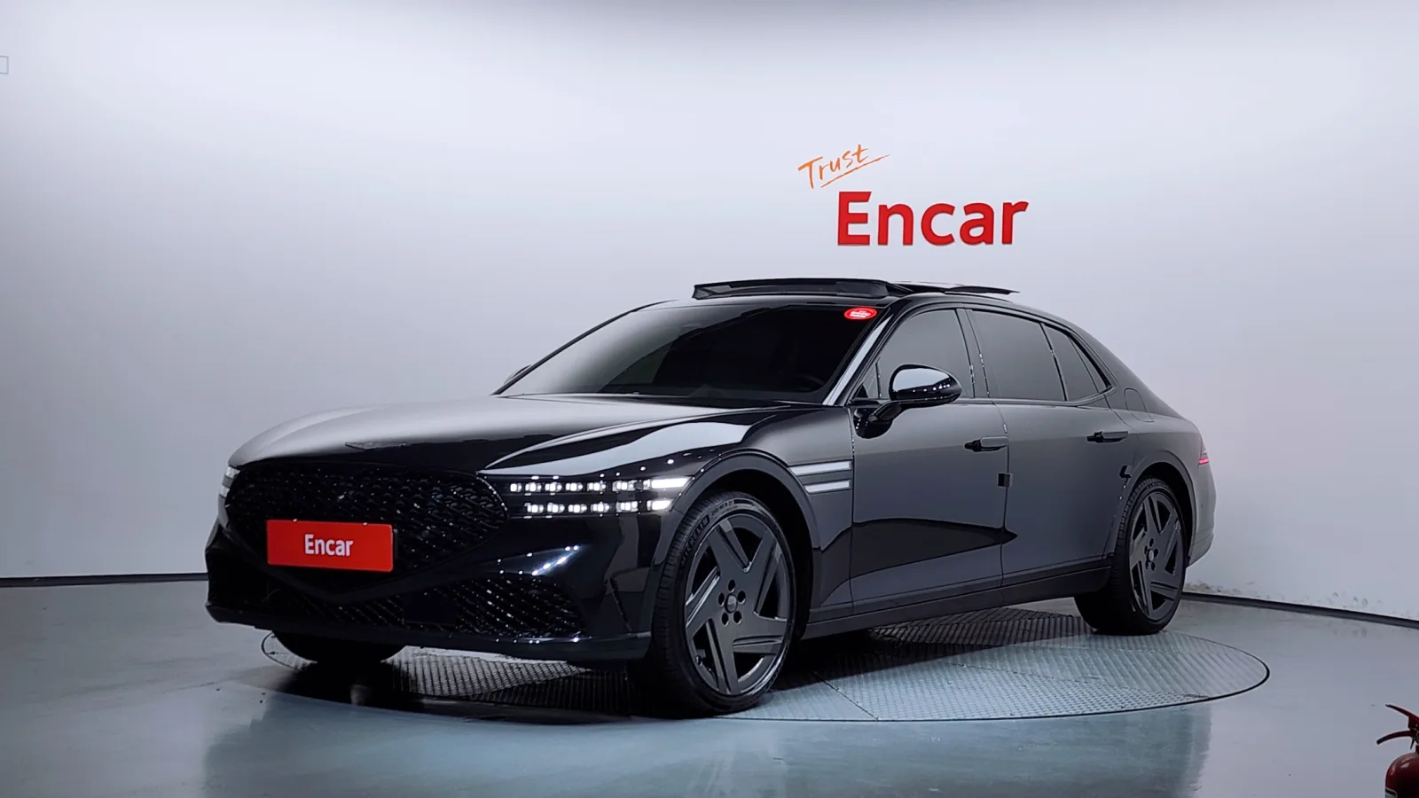 2025 Genesis G90