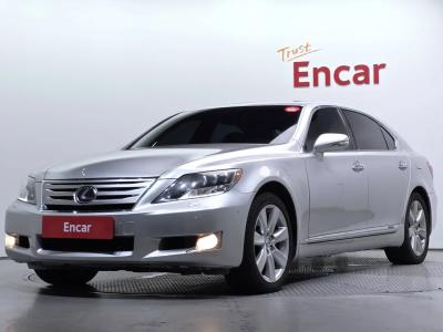 2012 Lexus LS