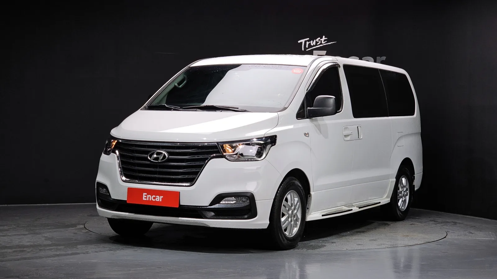 2019 Hyundai Starex