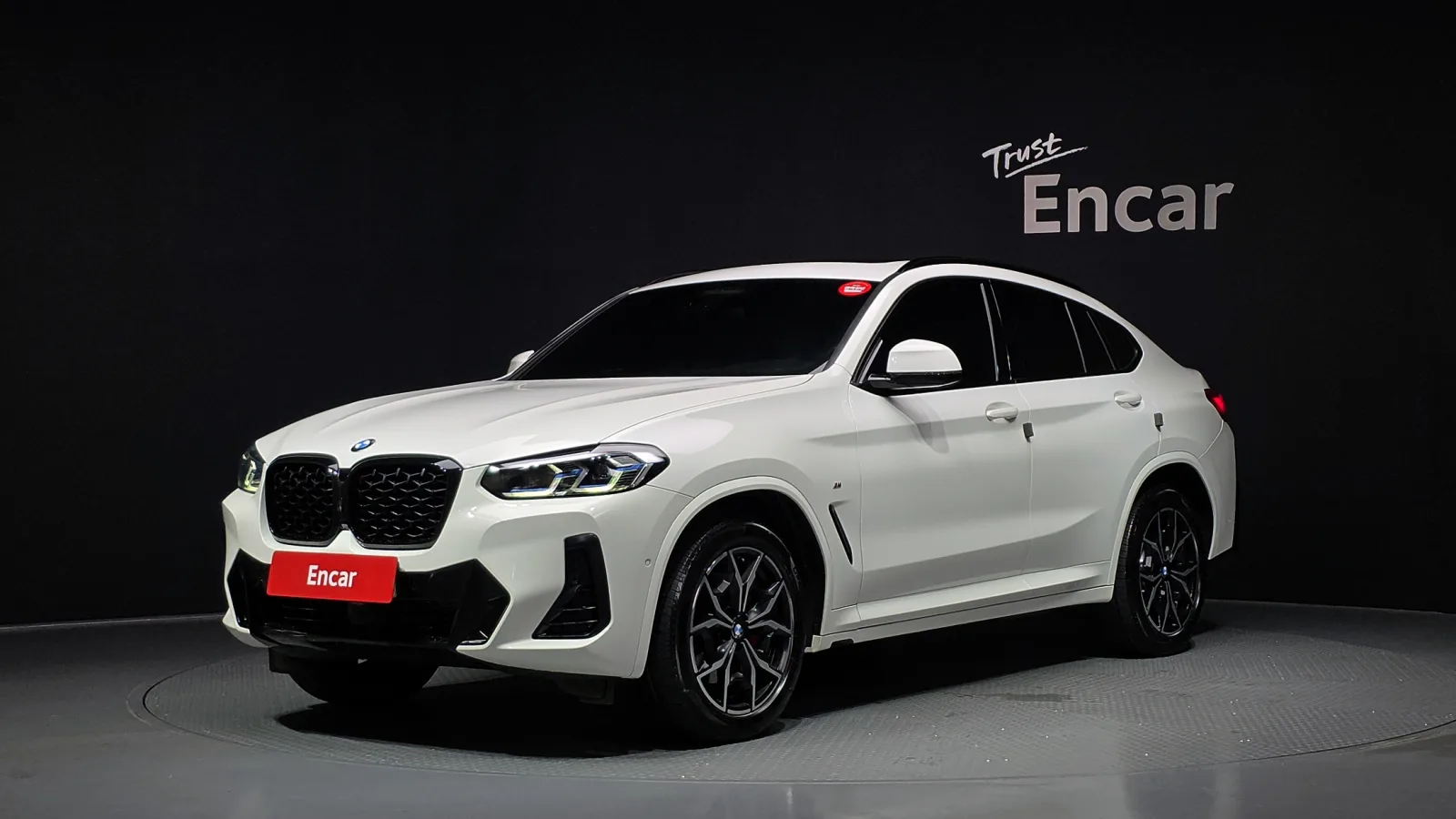 2023 BMW X4