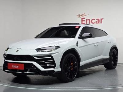 2020 Lamborghini Urus