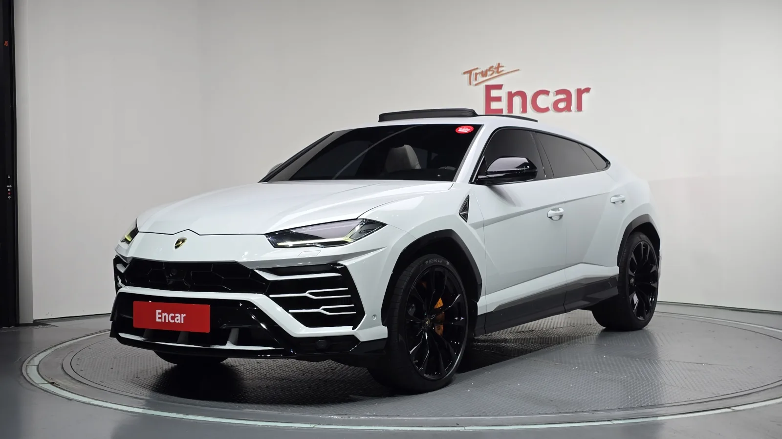 2020 Lamborghini Urus