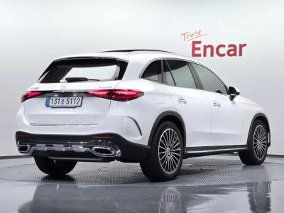 2025 Mercedes-Benz GLC-Class