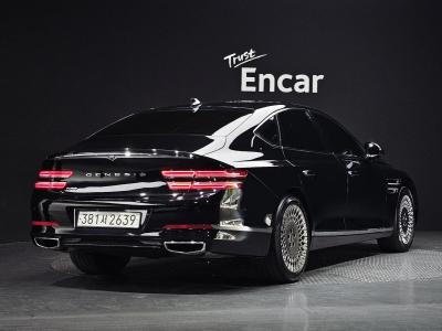 2023 Genesis G80