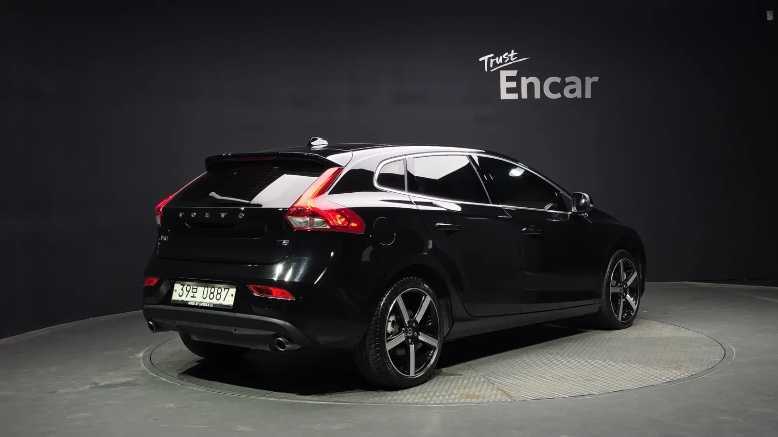 2016 Volvo V40