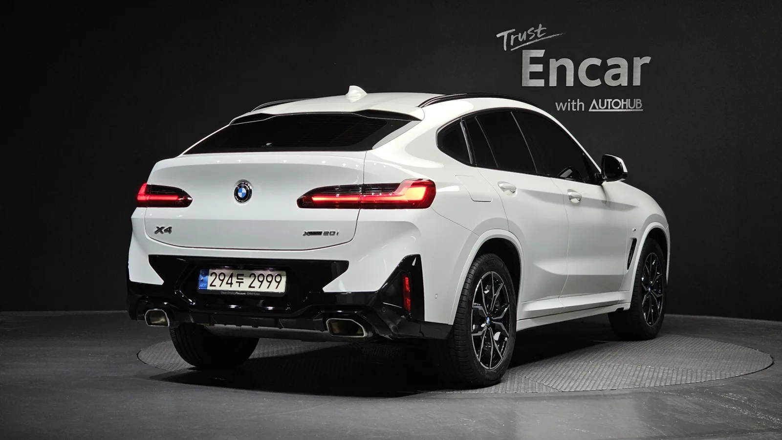 2023 BMW X4