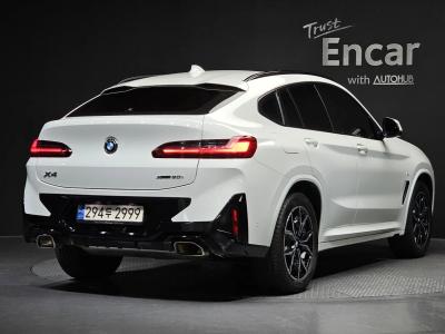 2023 BMW X4