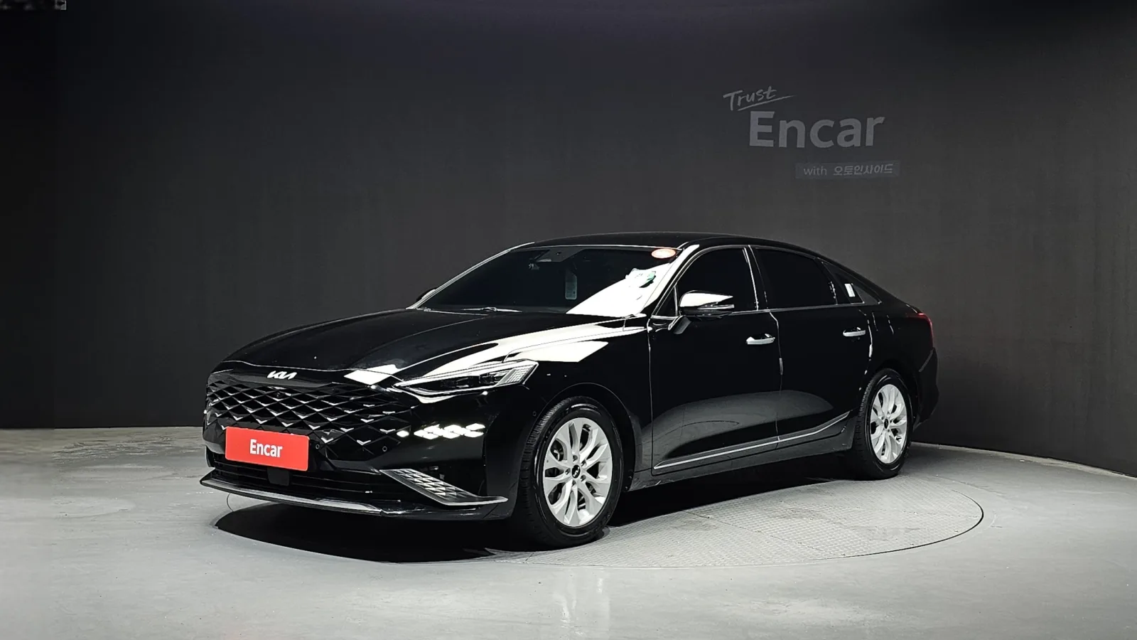 2022 Kia K8