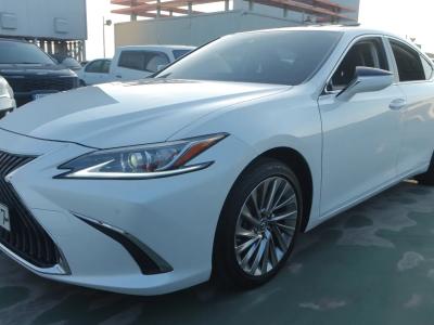 2021 Lexus ES