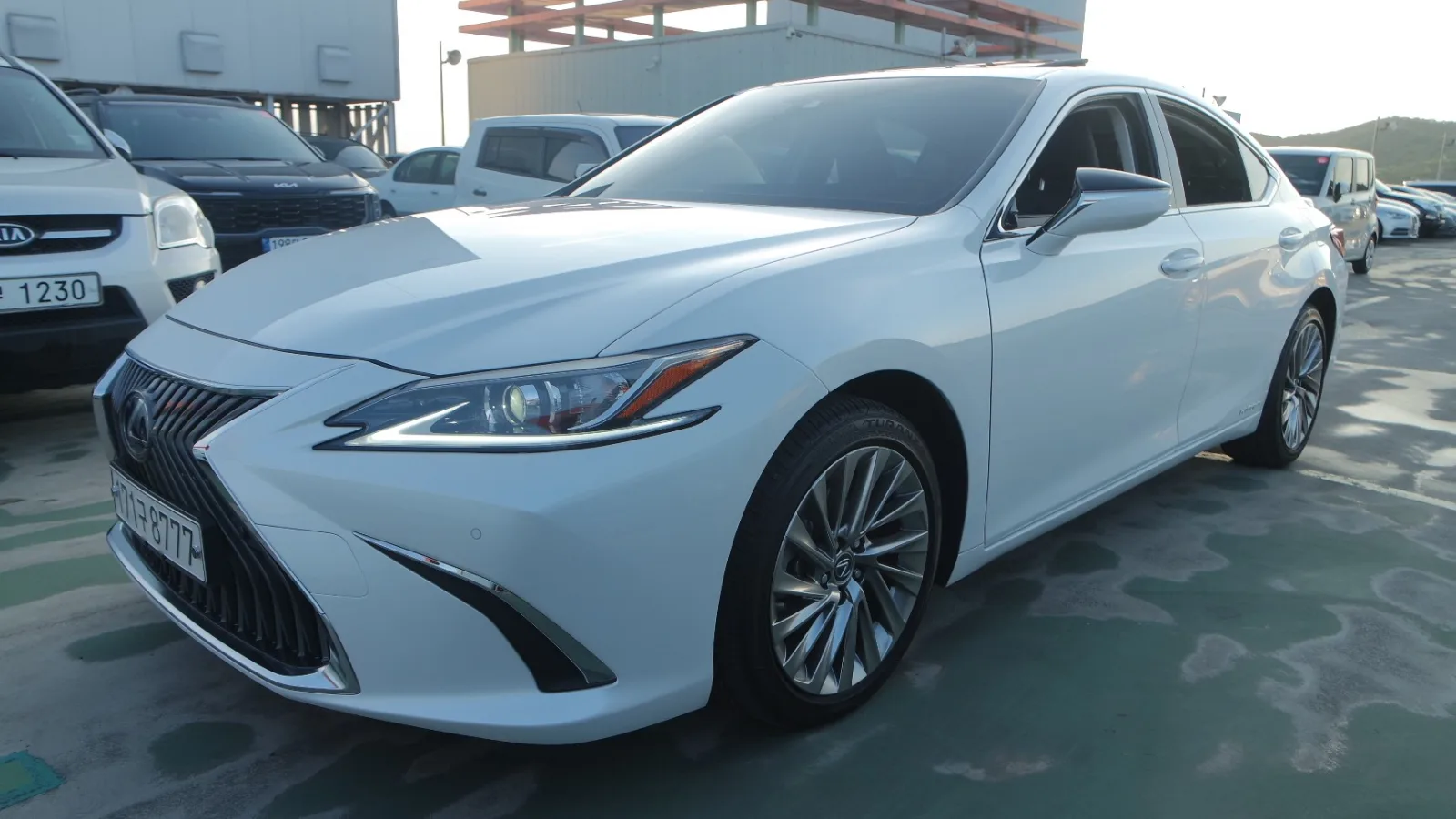 2021 Lexus ES