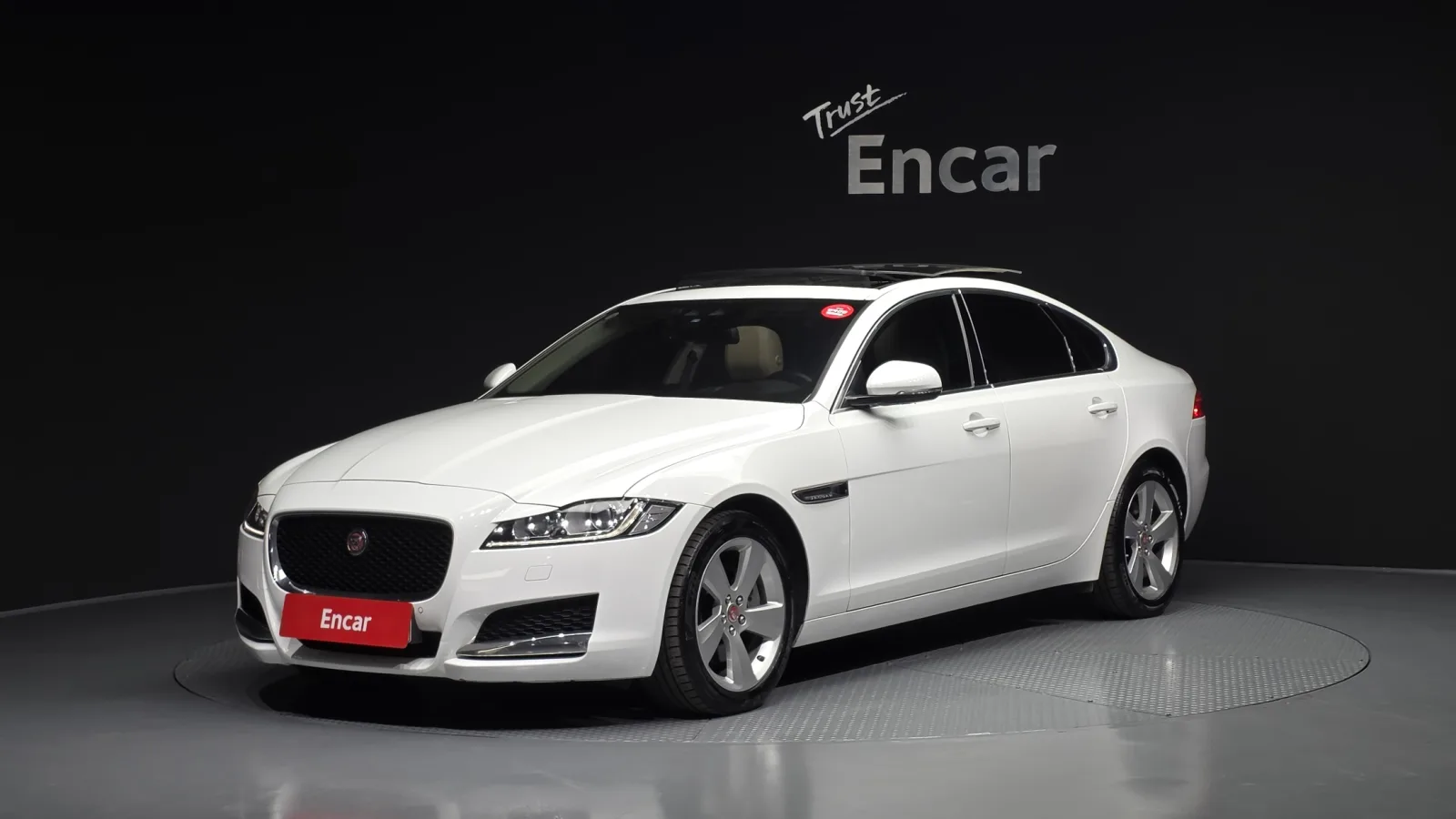 2018 Jaguar XF