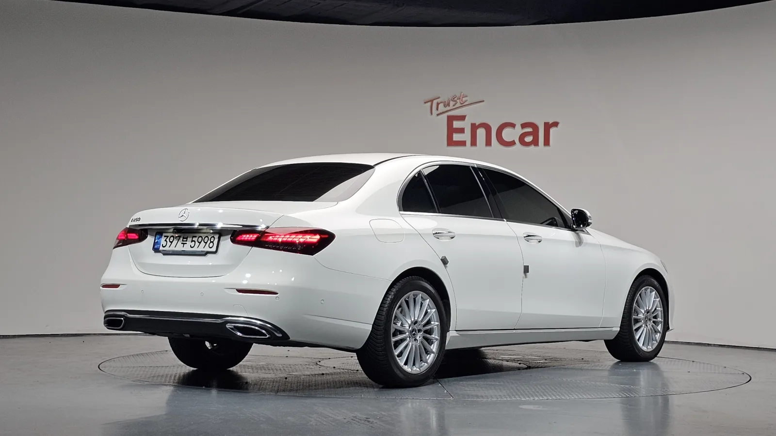 2021 Mercedes-Benz E-Class