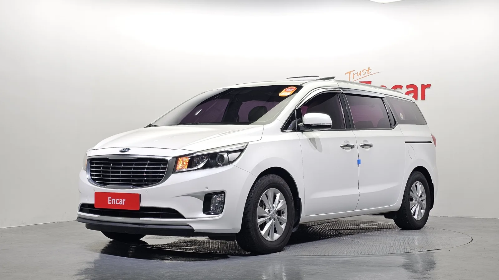 2017 Kia Carnival