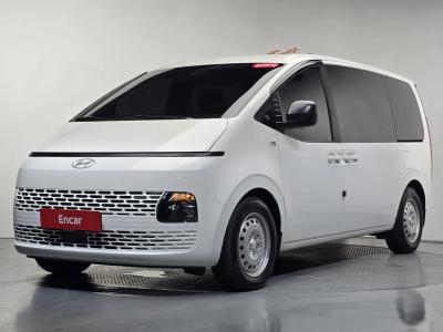 2025 Hyundai Staria