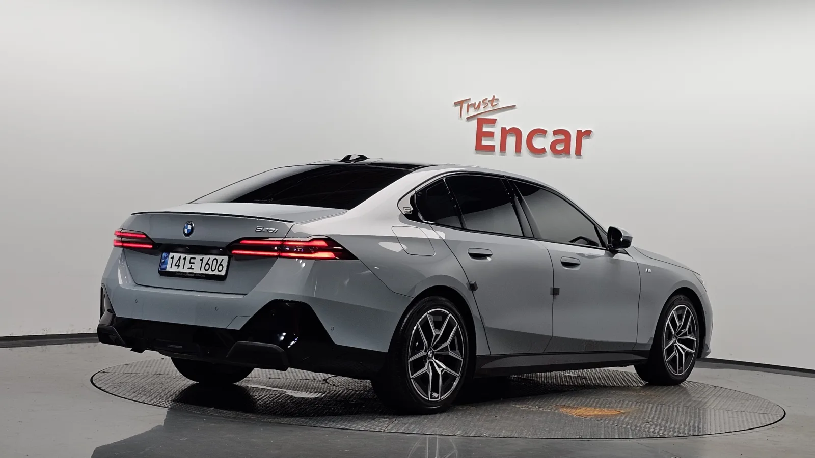 2025 BMW 5-Series