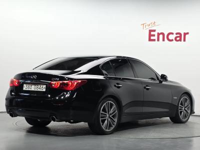 2015 Infiniti Q50