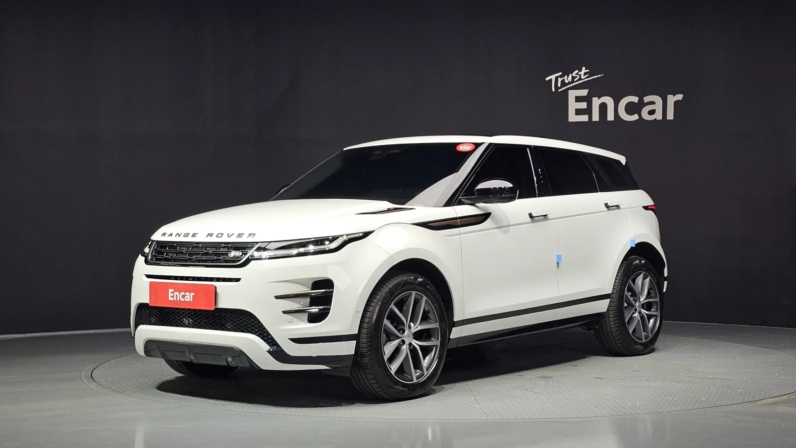 2025 Land Rover Range Rover Evoque
