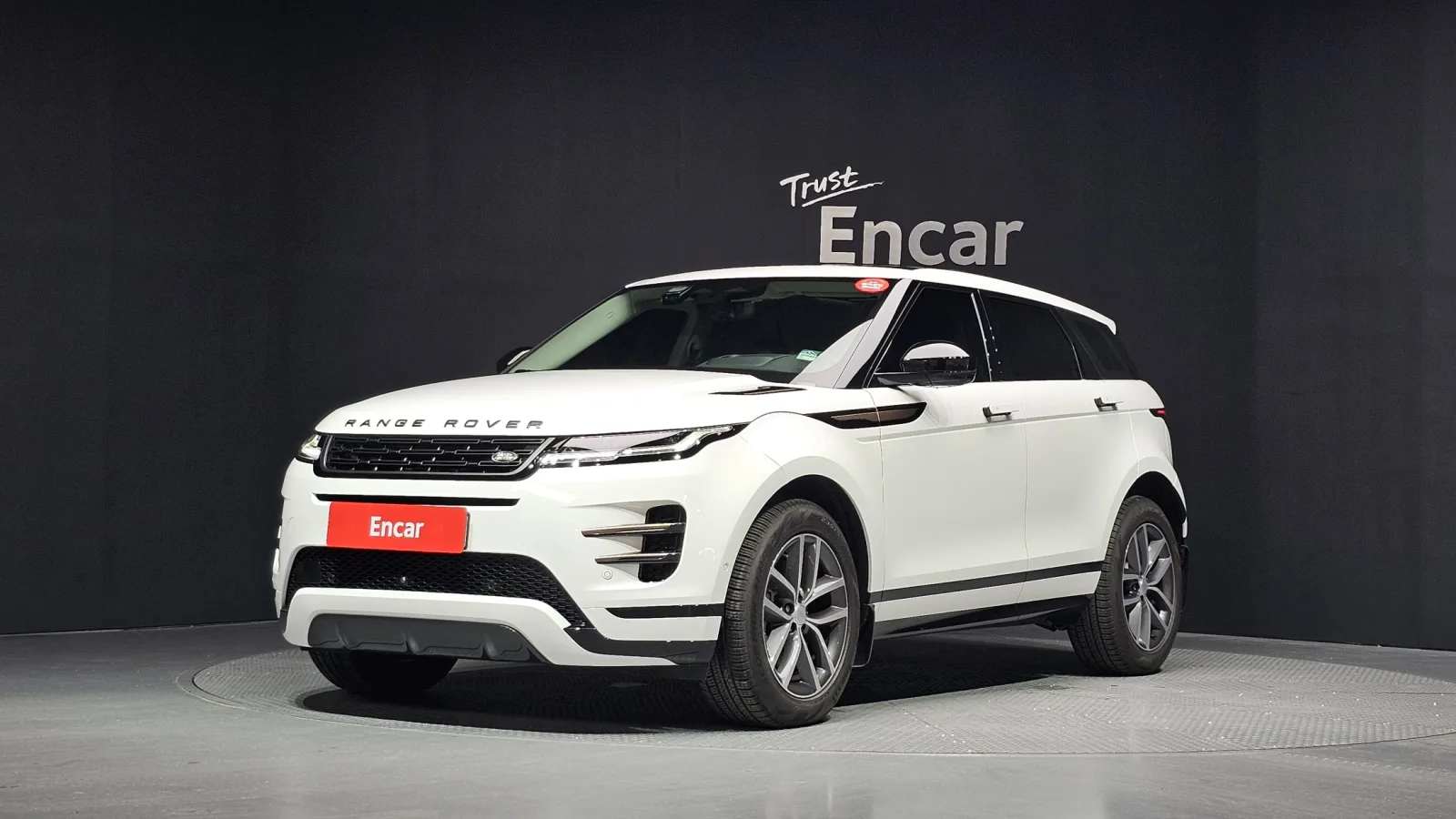 2025 Land Rover Range Rover Evoque