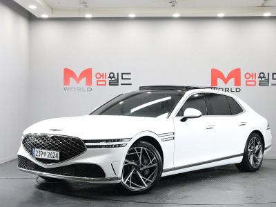 2025 Genesis G90