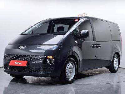 2022 Hyundai Staria