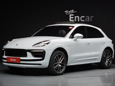 2022 Porsche Macan