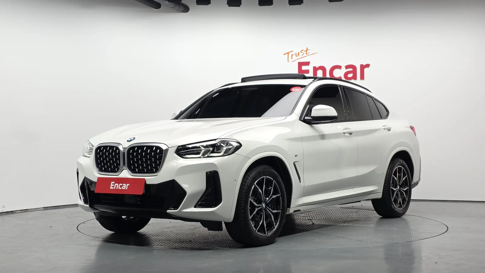 2022 BMW X4